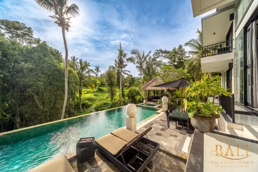 Villa Rumah Sungai - Bali Vacation Homes 001