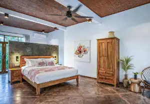 Villa Sea Esta - Coral Garden Main room and closet- Bali Vacation Homes 04
