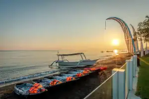 Lovina Beach - beach- Bali Vacation Homes 003